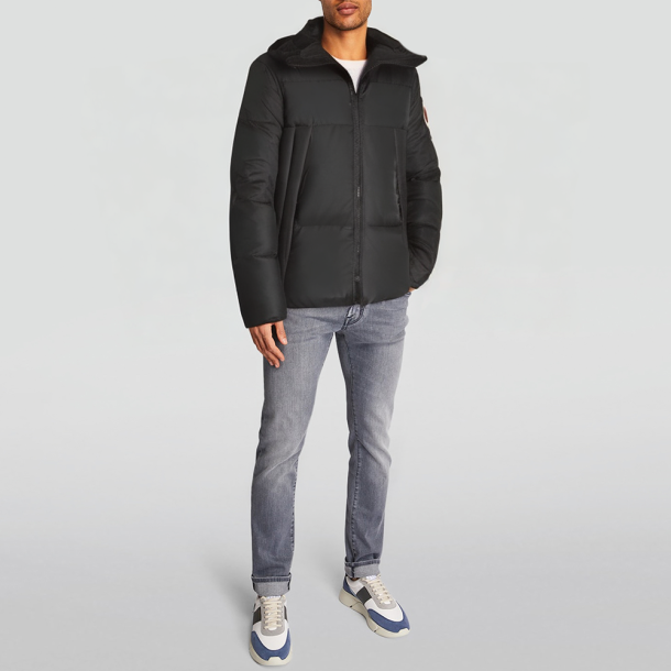 Black puffer hooded down jacket