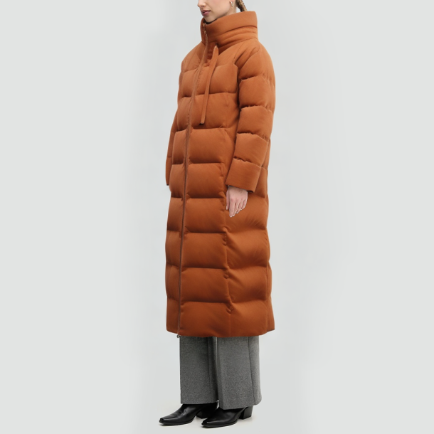 Camel hair filled hooded down jacket