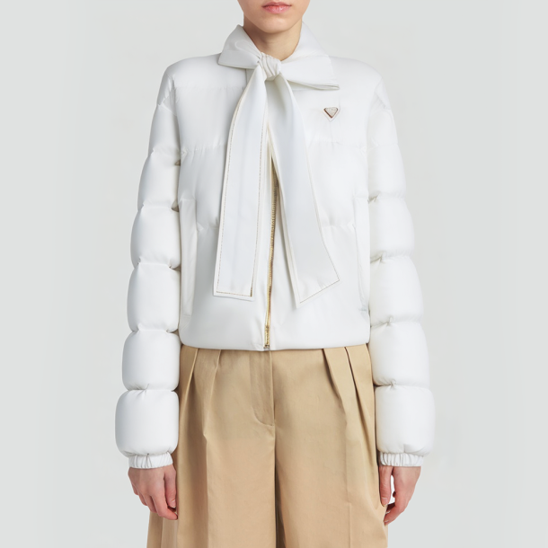 White short down parka with a bow collar