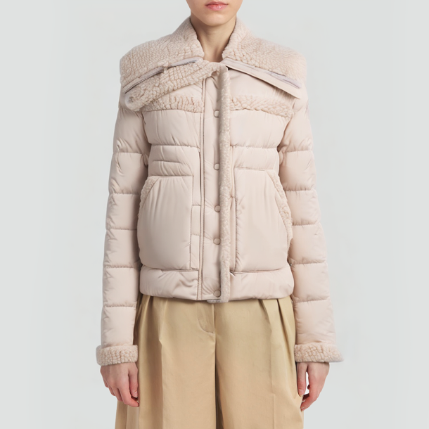 Short down jacket made with a camel hair blend